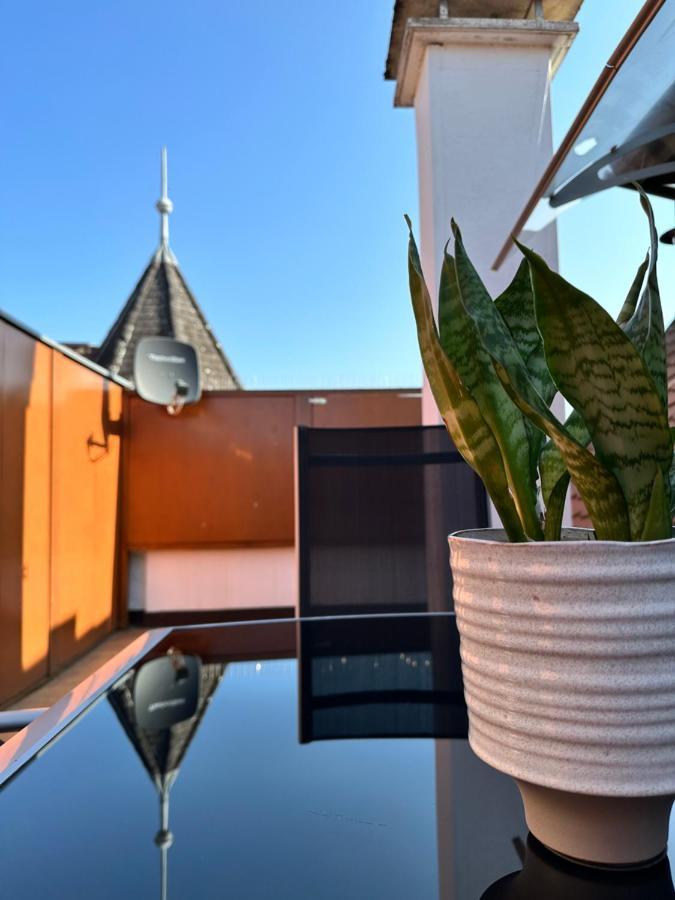 Amao-Green I 90Qm I Penthouse Maisonette Mit Rooftop I City Center I King-Size Betten Lahr  Buitenkant foto
